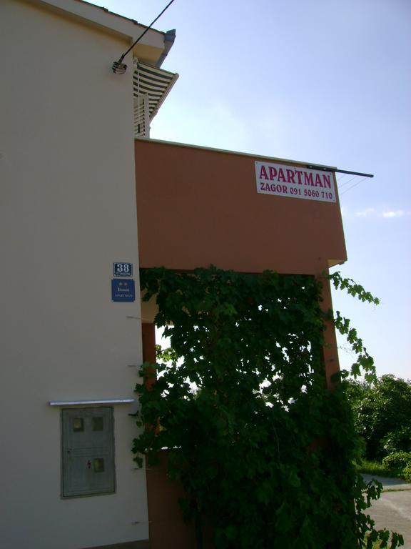 Apartment Zagor Kastela Ruang foto